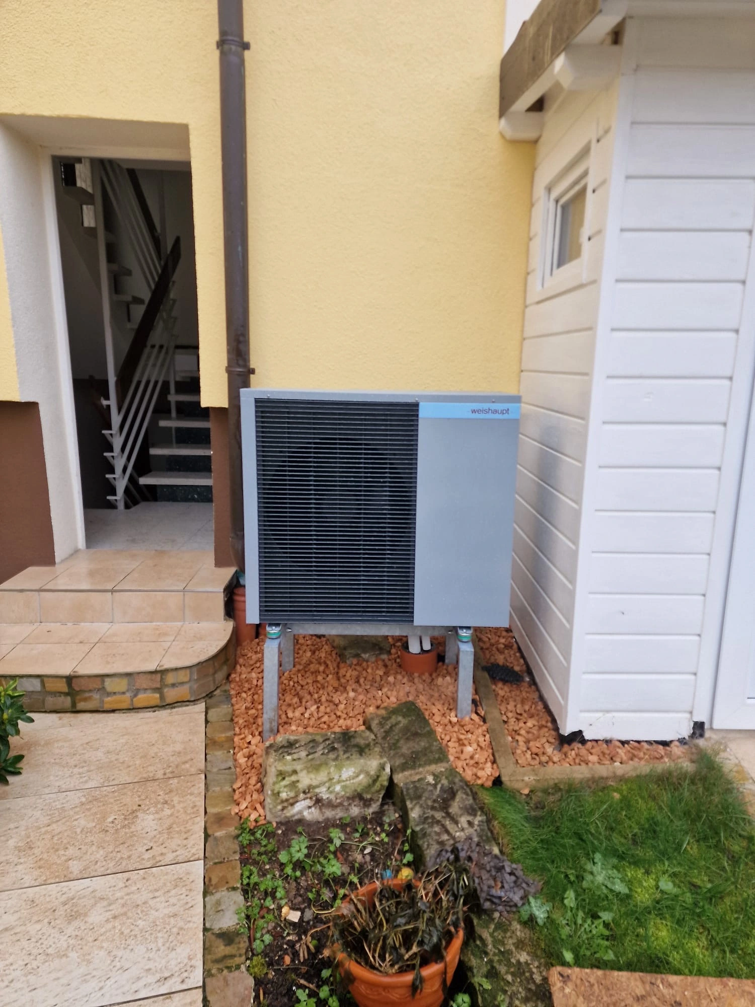 Wärmepumpe Installation - Luft-Wasser-Wärmepumpe